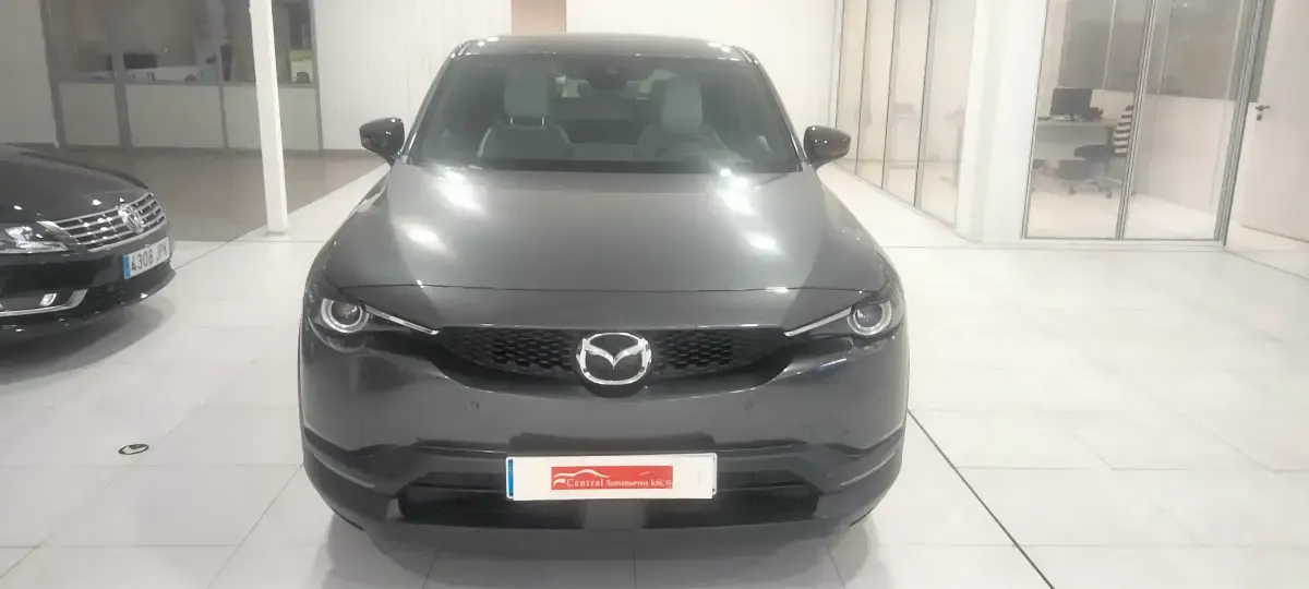 Usado Mazda MX30 Makoto 125 kW (170 CV) 2025 Gris SUV