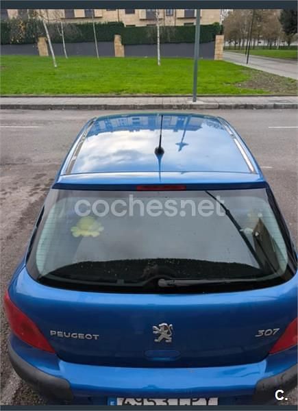 Usado Peugeot 307 110 CV (80 kW) 2003 Azul Berlina