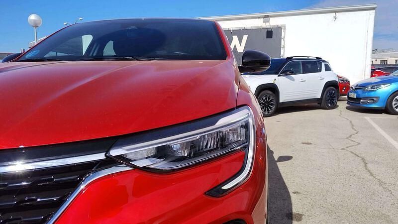 Usado Renault Arkana R.S. 145 CV (106 kW) 2022 Rojo SUV