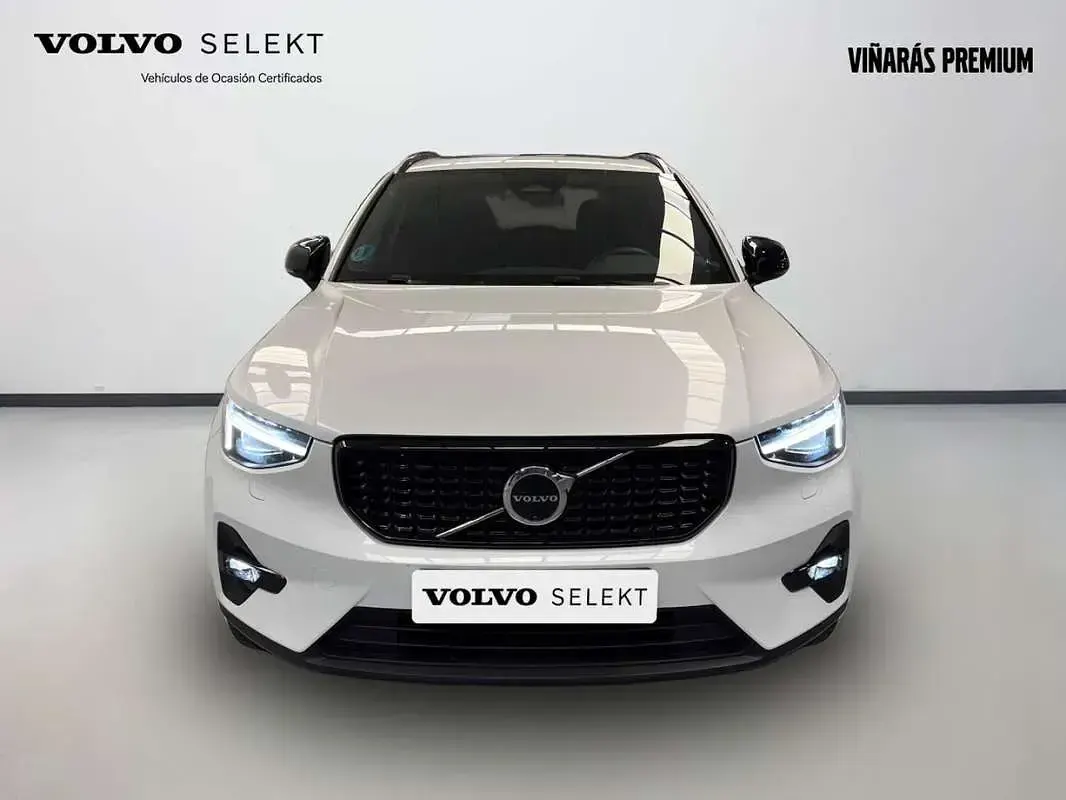 Usado Volvo XC40 Ultimate 197 CV (144 kW) 2024 Blanco SUV