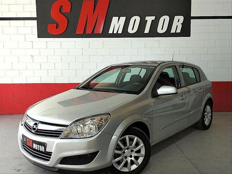 Gris / plata Usado 2007 Opel Astra Enjoy Berlina | 4490 € (Caro) - Imagen 1/4