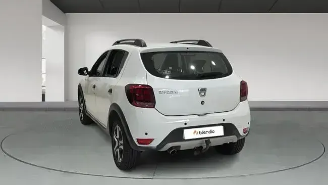 Usado Dacia Sandero Essentiel 90 CV (66 kW) 2018 Blanco