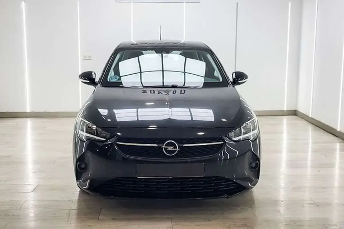 Usado Opel Corsa Edition 101 CV (74 kW) 2022 Negro Utilitario