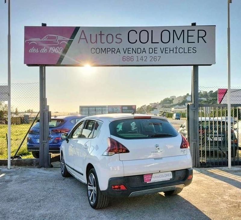 Usado Peugeot 3008 Allure 115 CV (84 kW) 2013 Blanco Familiar