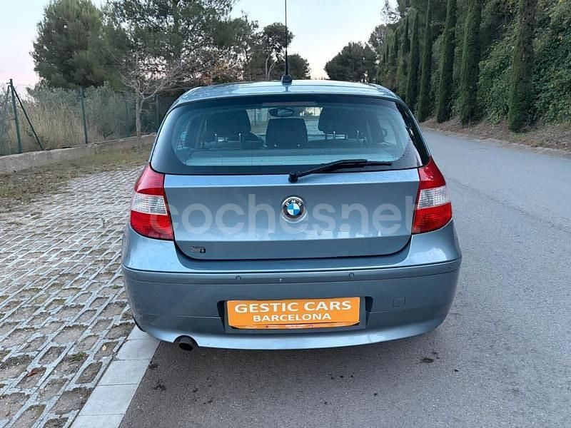 Usado BMW 116 115 CV (84 kW) 2005 Gris / plata Utilitario