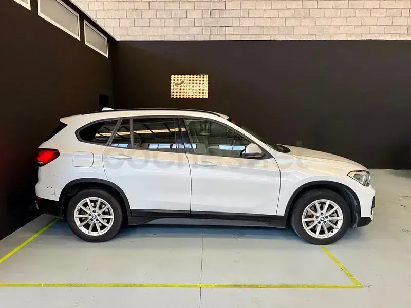 Usado BMW X1 Comfort Edition 190 CV (139 kW) 2021 Blanco SUV