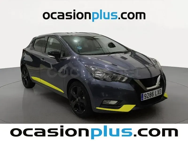 Usado Nissan Kiiro 92 CV (67 kW) 2022 Gris / plata Berlina