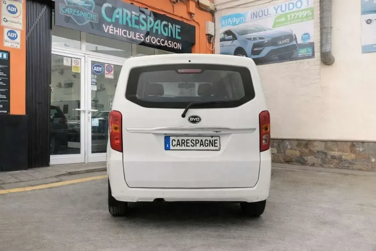Nuevo BYD ETP3 100 kW (136 CV) 2025 Blanco Van