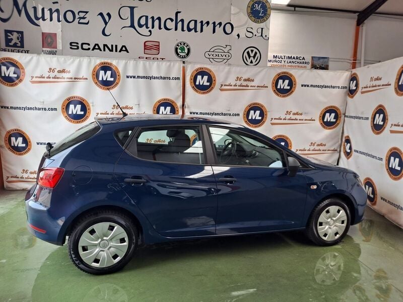 Usado Seat Ibiza Reference 90 CV (66 kW) 2017 Azul