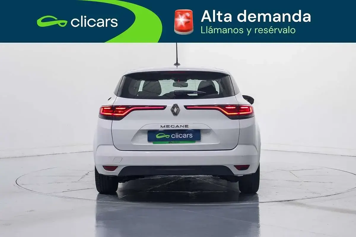 Usado Renault Mégane GrandTour Equilibre 116 CV (85 kW) 2023 Blanco Familiar