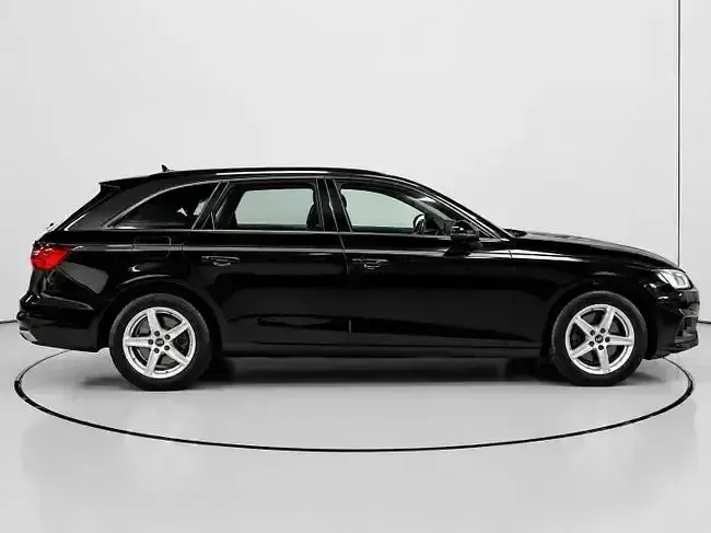 Usado Audi A4 Advanced Plus 163 CV (119 kW) 2021 Negro Familiar