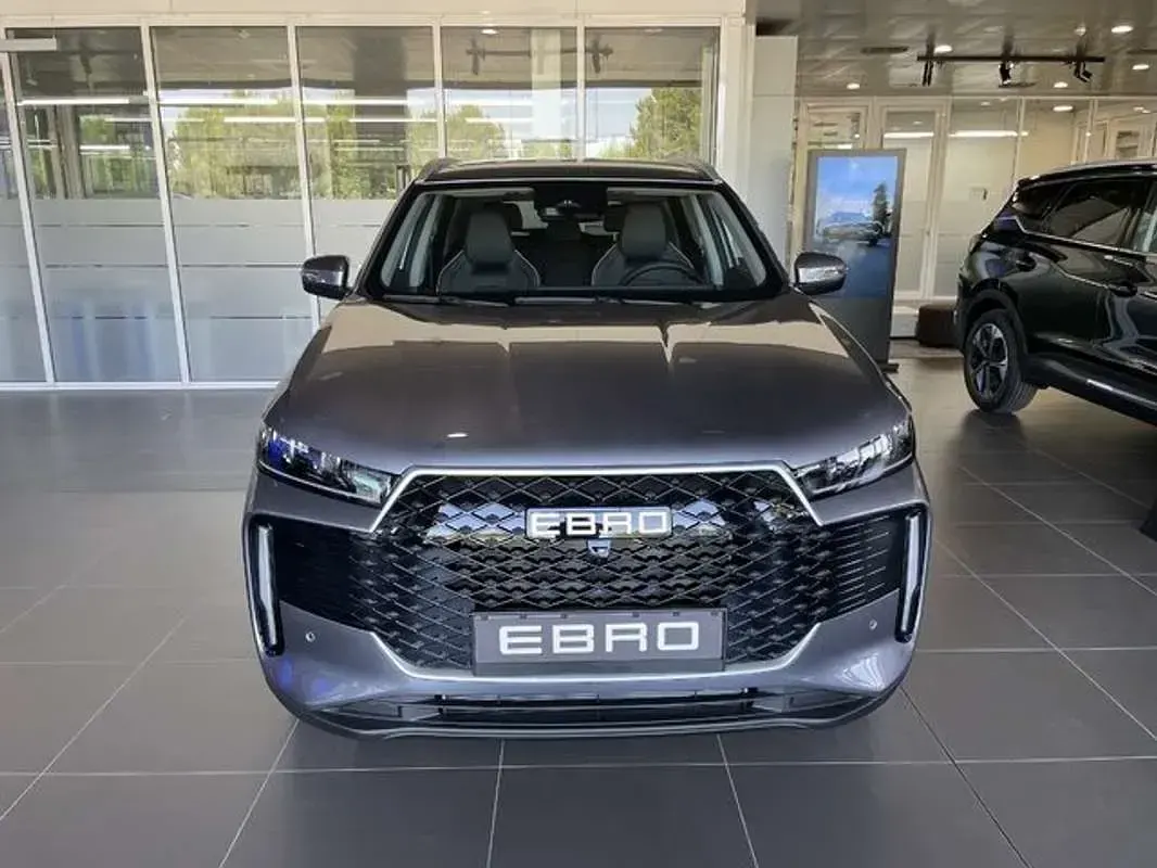 Nuevo Ebro s400 211 CV (155 kW) 2025 Gris SUV