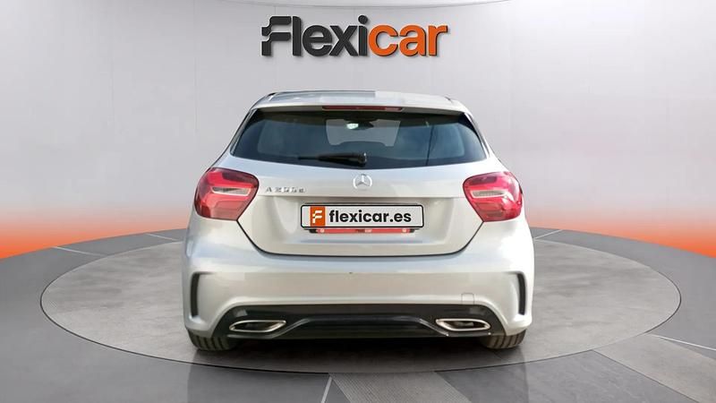 Begagnad Mercedes A200 136 HK (100 kW) 2017 Grå Halvkombi