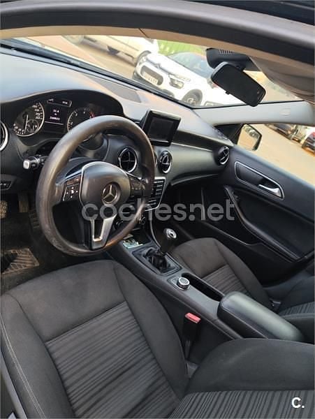 Negro Usado 2013 Mercedes A180 Urban Berlina | 9000 € (Precio justo) - Imagen 1/4
