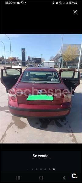 Usado VW Passat Comfortline 130 CV (95 kW) 2001 Rojo Berlina