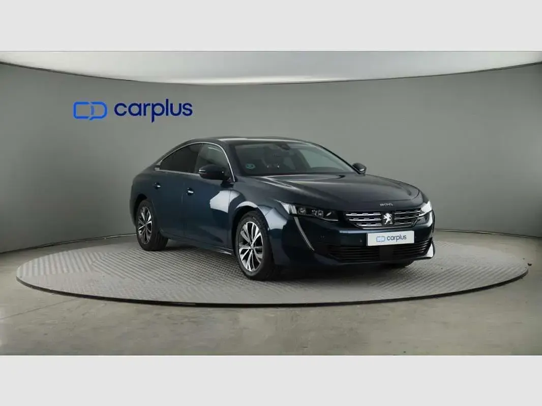 Usado Peugeot 508 Allure 131 CV (96 kW) 2021 Azul Berlina