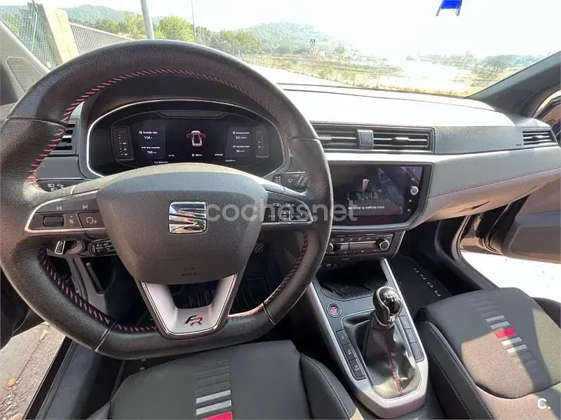 Usado Seat Arona FR 115 CV (84 kW) 2019 Negro SUV