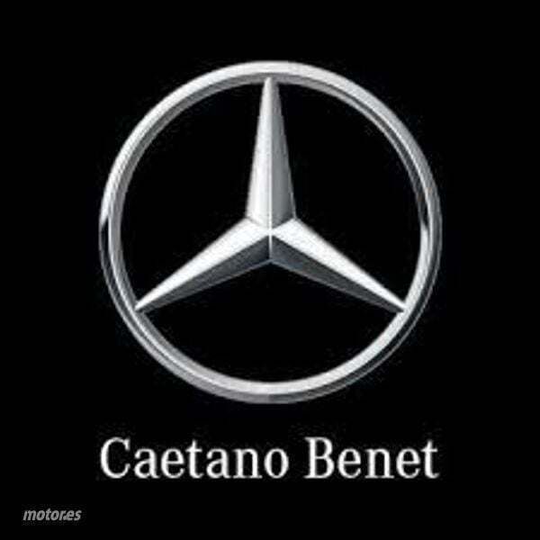 Gris Usado 2024 Mercedes GLA250 SUV | 44.900 € (Precio justo) - Imagen 1/1
