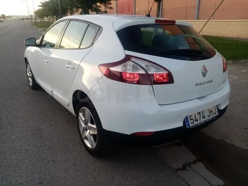 Usado Renault Mégane Bose Edition 110 CV (80 kW) 2016 Blanco Berlina