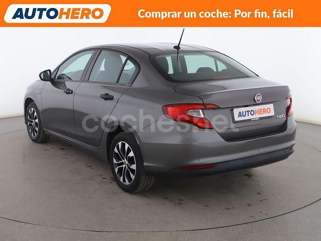 Usado Fiat Tipo Life 101 CV (74 kW) 2021 Gris / plata Berlina