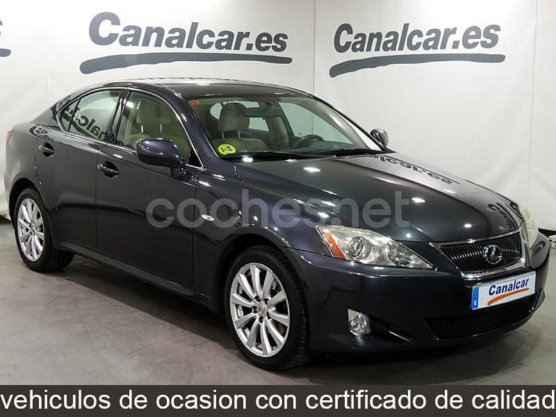Usado Lexus IS220d 177 CV (130 kW) 2008 Gris / plata Berlina