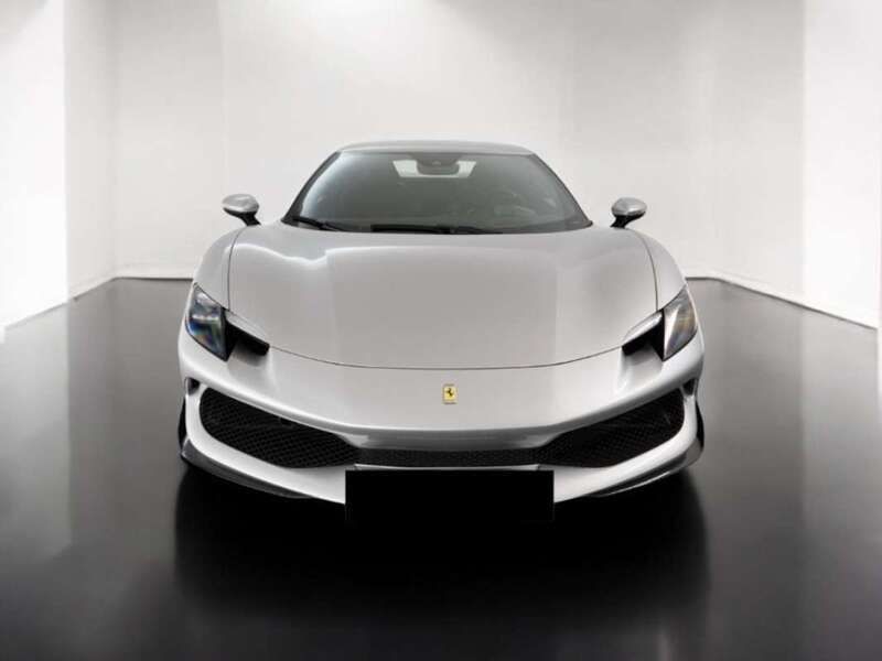 Plateado Usado 2022 Ferrari 296 Coupe | 350.000 € - Imagen 1/4