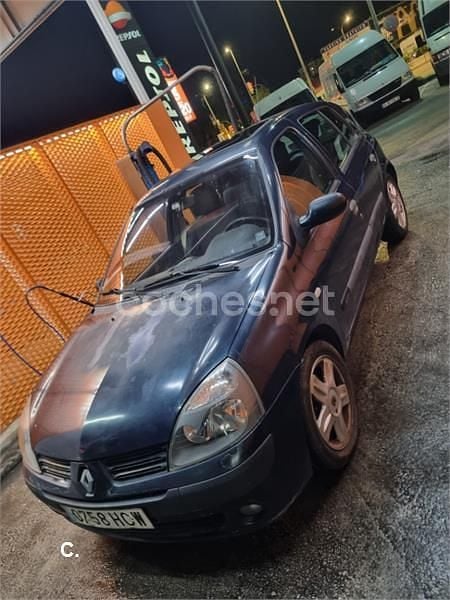 Azul Usado 2004 Renault Clio II Authentique Berlina | 1800 € (Buen precio) - Imagen 1/4
