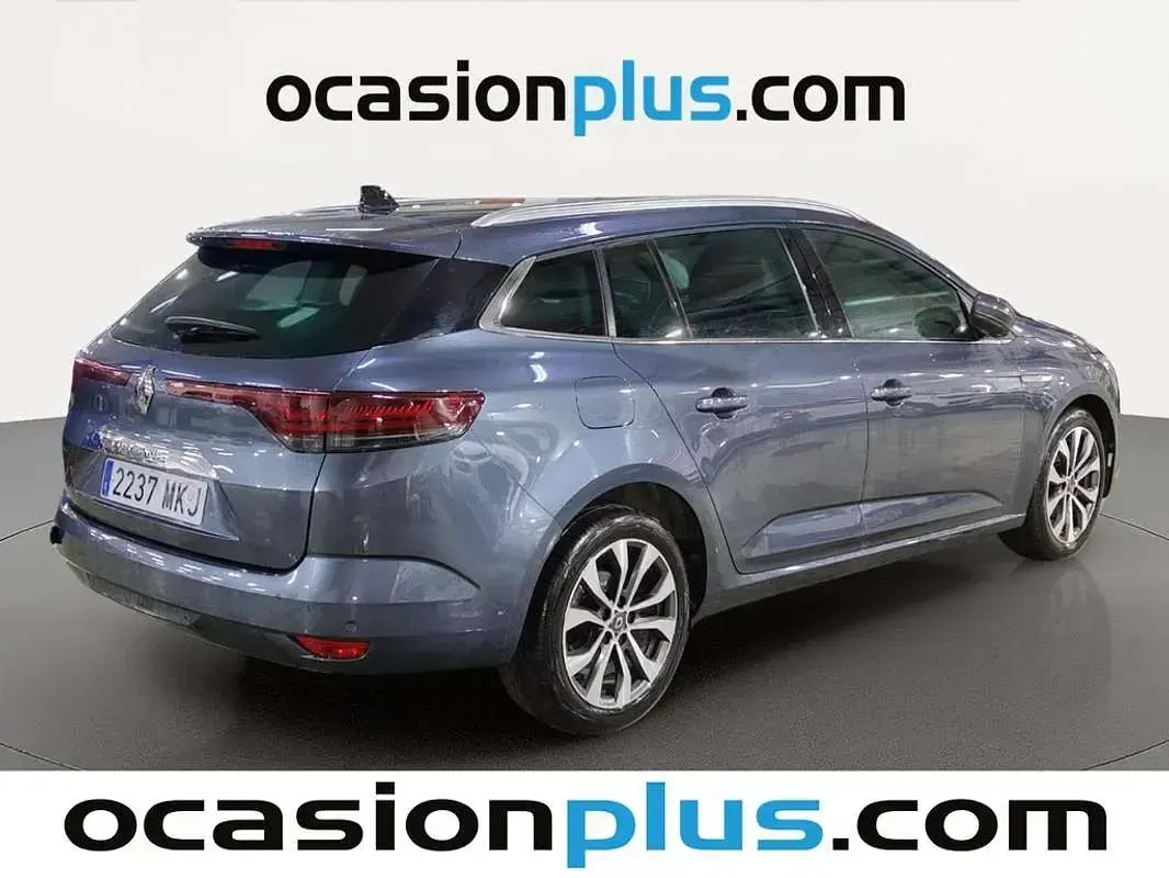 Usado Renault Mégane GrandTour Techno 140 CV (102 kW) 2023 Gris Familiar