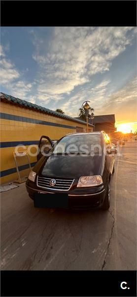 Gris / plata Usado 2006 VW Sharan Advance Monovolumen | 4800 € - Imagen 1/2