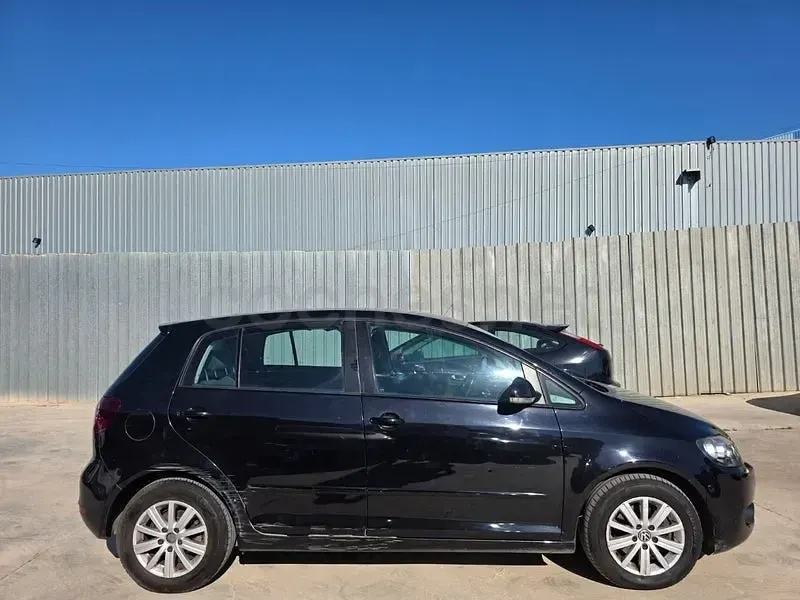 Usado VW Golf Plus Advance 105 CV (77 kW) 2012 Negro Monovolumen
