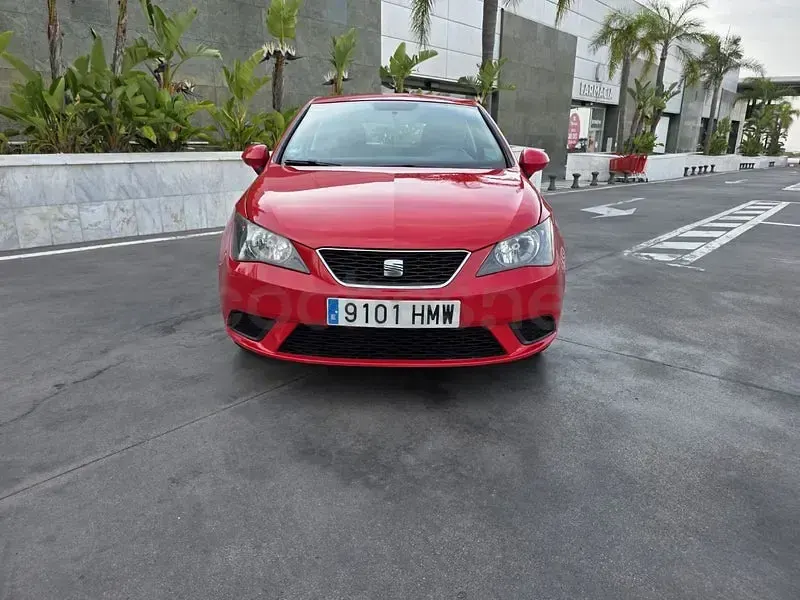 Usado Seat Ibiza SC Reference 70 CV (51 kW) 2012 Rojo Utilitario