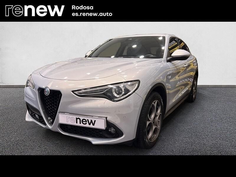 Usado Alfa Romeo Stelvio Sprint 190 CV (139 kW) 2022 Gris SUV