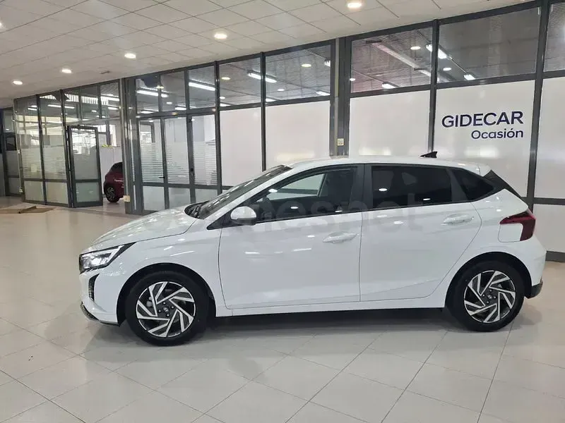 Nuevo Hyundai i20 100 CV (73 kW) 2025 Blanco Utilitario