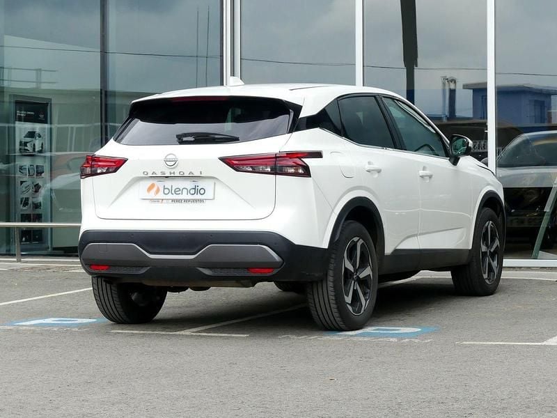 Usado Nissan Qashqai N-Connecta 158 CV (116 kW) 2023 Blanco everest csolidoe SUV
