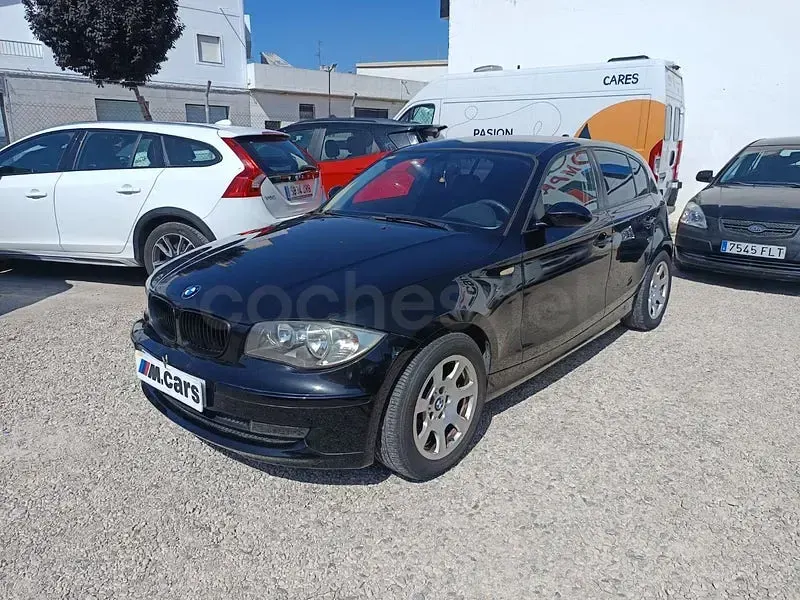 Usado BMW 118 143 CV (105 kW) 2008 Negro Utilitario