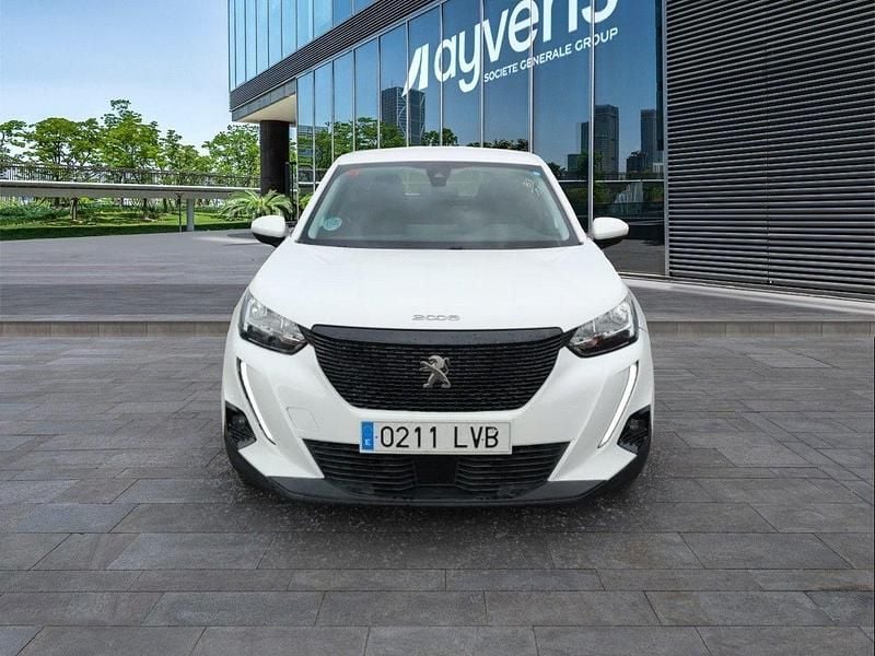 Usado Peugeot 2008 Active 110 CV (80 kW) 2021 Blanco SUV