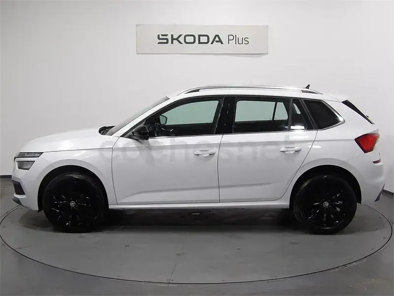 Usado Skoda Kamiq Ambition 150 CV (110 kW) 2022 Blanco SUV