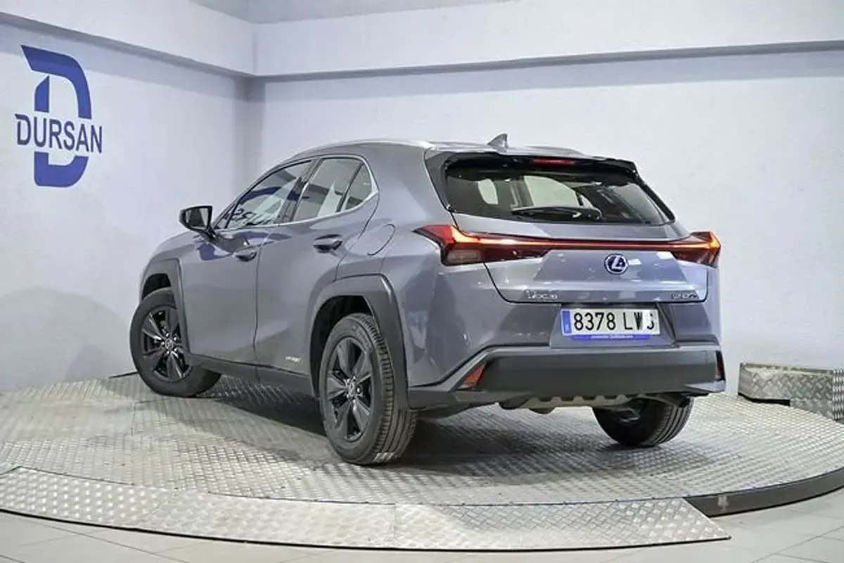Usado Lexus UX 250h Business Edition 184 CV (135 kW) 2022 Gris SUV