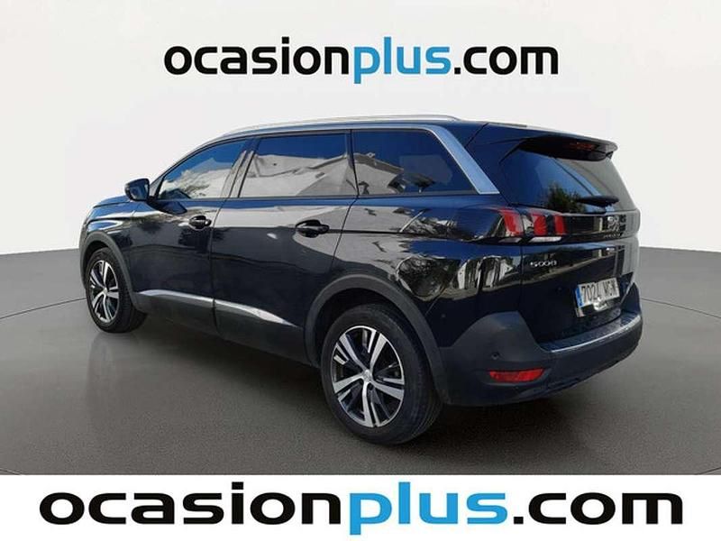 Usado Peugeot 5008 Allure 131 CV (96 kW) 2023 Negro SUV