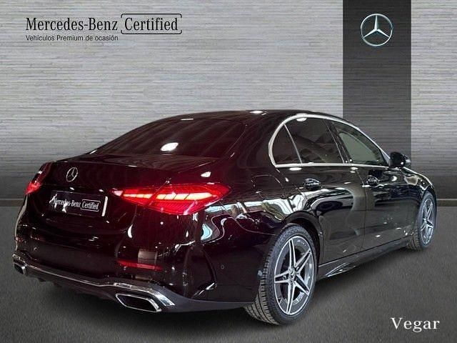 Usado Mercedes C200 163 CV (119 kW) 2023 Pintura estándar: negro estánd
