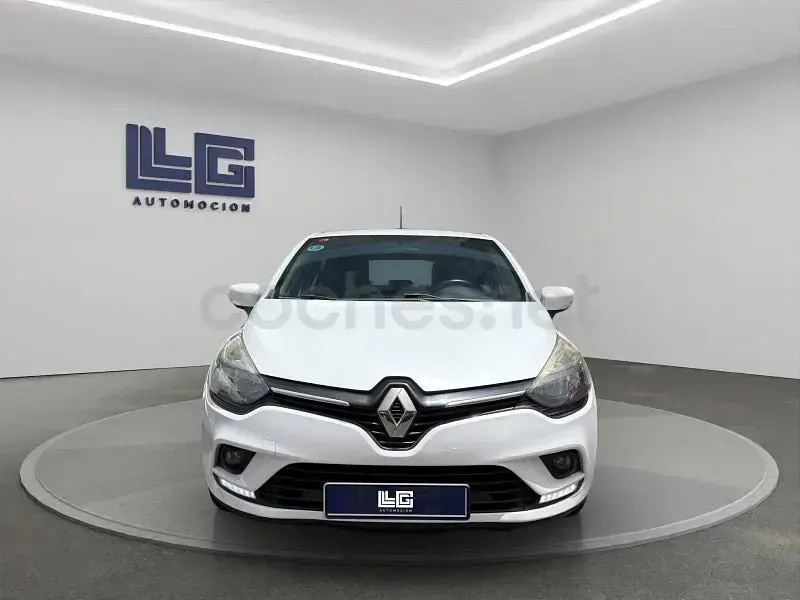Usado Renault Clio IV Business 75 CV (55 kW) 2019 Blanco Berlina