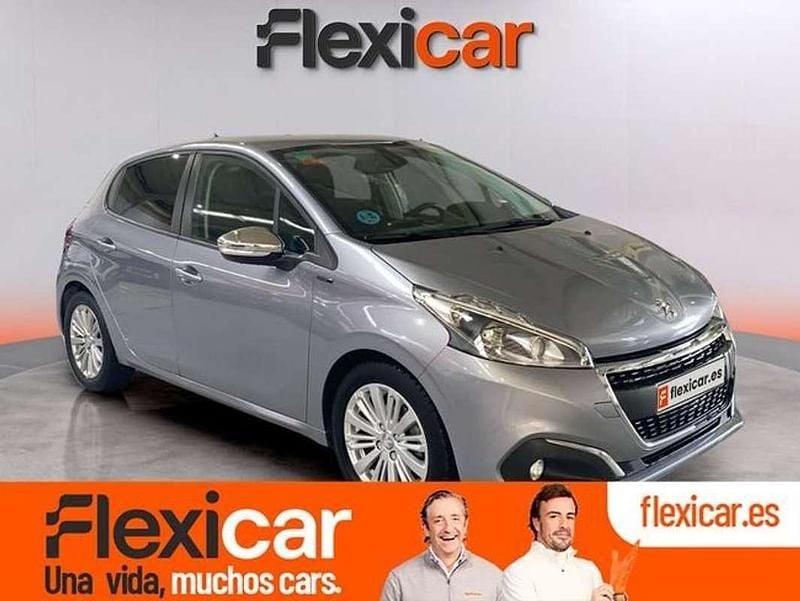 Gris Usado 2019 Peugeot 208 Signature Sky Utilitario | 6990 € (Super precio) - Imagen 1/4