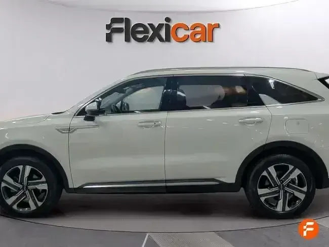 Usado Kia Sorento Plus 230 CV (169 kW) 2024 Blanco SUV