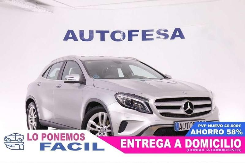 Usado Mercedes GLA200 Style 136 CV (100 kW) 2014 Gris / plata SUV