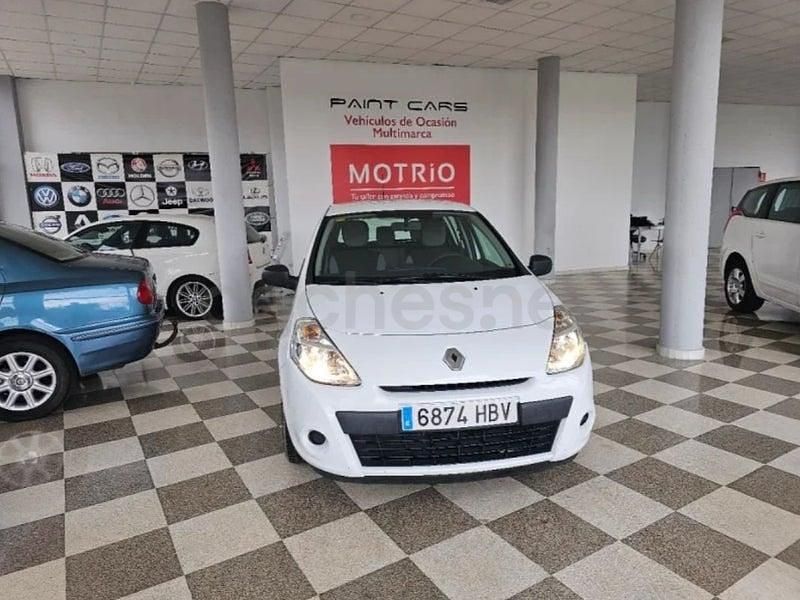 Usado Renault Clio II Authentique 75 CV (55 kW) 2011 Blanco Berlina