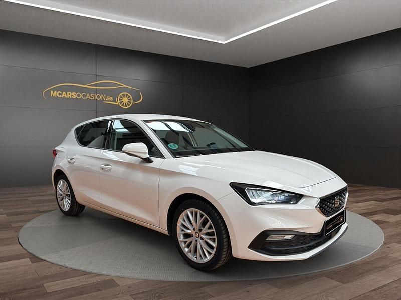 Usado Seat Leon Style 116 CV (85 kW) 2021 Blanco Utilitario