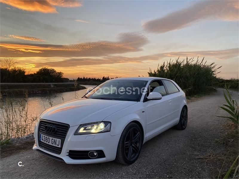 Usado Audi A3 Attraction 140 CV (102 kW) 2009 Blanco Berlina