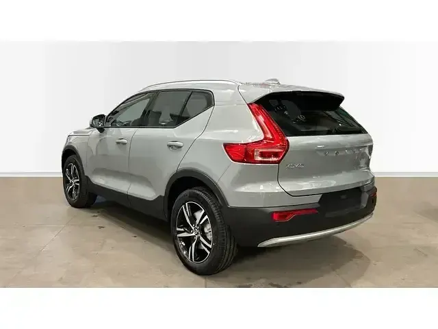 Usado Volvo XC40 Core 163 CV (119 kW) 2025 Gris SUV