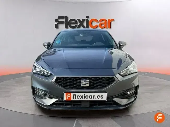 Usado Seat Leon FR 110 CV (80 kW) 2024 Gris