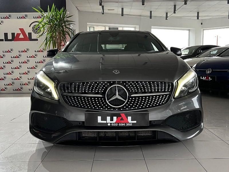 Usado Mercedes A200 136 CV (100 kW) 2017 Gris / plata Berlina
